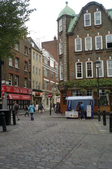 Stylish Apartment Near Carnaby Street, Sleeps 4. London Eksteriør bilde